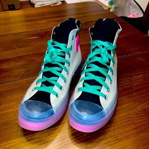 Converse high tops size 9US